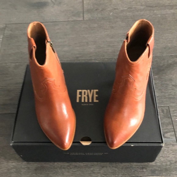💖HP 01/12💖Frye reina booties for woman’s - Picture 2 of 8